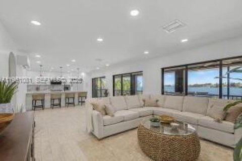 Купить виллу или дом в Марафон, Флорида 2 спальни, 130.43м2, № 2024272 - фото 5