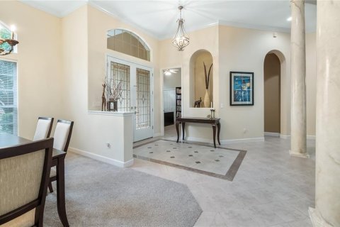 Villa ou maison à vendre à Lake Mary, Floride: 4 chambres, 328.13 m2 № 2142400 - photo 2