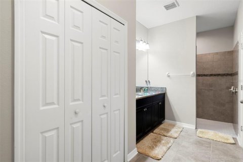 Casa en venta en Spring Hill, Florida, 5 dormitorios, 293.11 m2 № 1901623 - foto 29