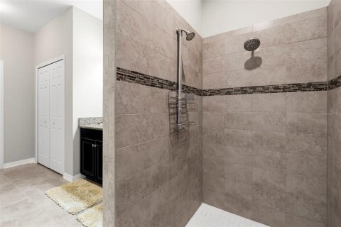 Casa en venta en Spring Hill, Florida, 5 dormitorios, 293.11 m2 № 1901623 - foto 30