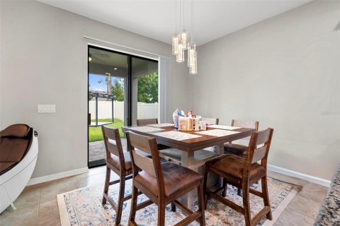 Casa en venta en Spring Hill, Florida, 5 dormitorios, 293.11 m2 № 1901623 - foto 21