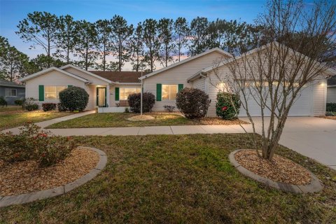 Villa ou maison à vendre à Summerfield, Floride: 3 chambres, 221.76 m2 № 1666791 - photo 2