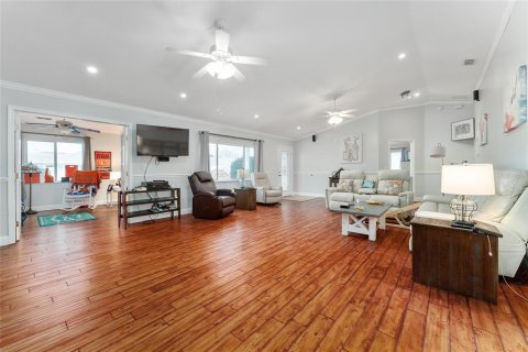 Villa ou maison à vendre à Summerfield, Floride: 3 chambres, 221.76 m2 № 1666791 - photo 10