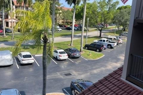 Condominio en alquiler en Pembroke Pines, Florida, 1 dormitorio, 97.08 m2 № 2026491 - foto 16