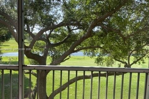 Condominio en alquiler en Pembroke Pines, Florida, 1 dormitorio, 97.08 m2 № 2026491 - foto 13