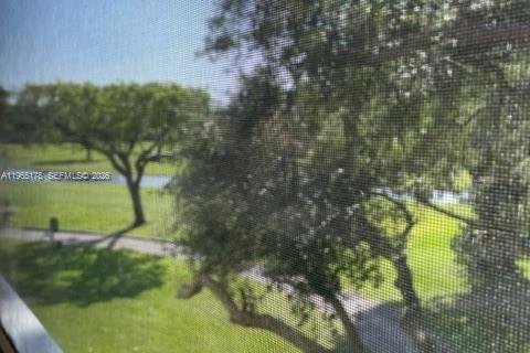 Condominio en alquiler en Pembroke Pines, Florida, 1 dormitorio, 97.08 m2 № 2026491 - foto 15