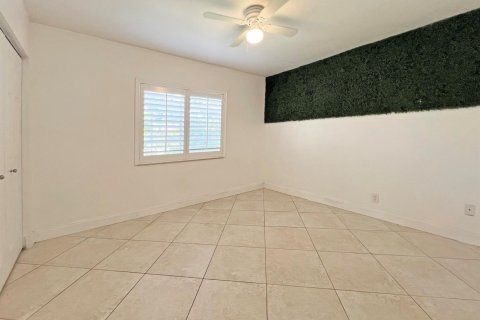 Villa ou maison à louer à Coconut Creek, Floride: 3 chambres, 147.25 m2 № 2393223 - photo 23