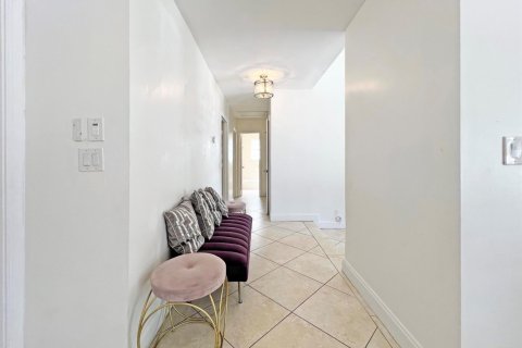 Villa ou maison à louer à Coconut Creek, Floride: 3 chambres, 147.25 m2 № 2393223 - photo 12
