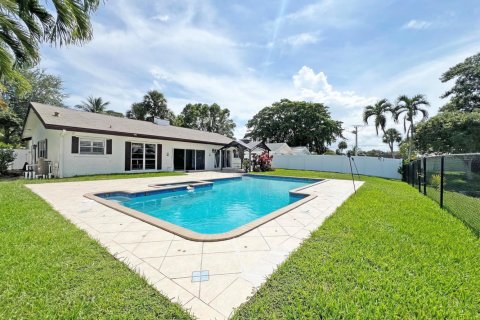 Villa ou maison à louer à Coconut Creek, Floride: 3 chambres, 147.25 m2 № 2393223 - photo 29