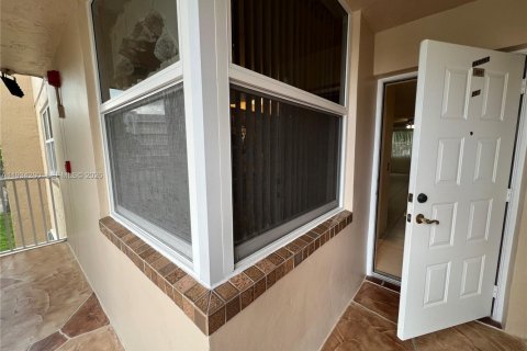 Купить кондоминиум в Санрайз, Флорида 2 спальни, 103.12м2, № 2000260 - фото 3