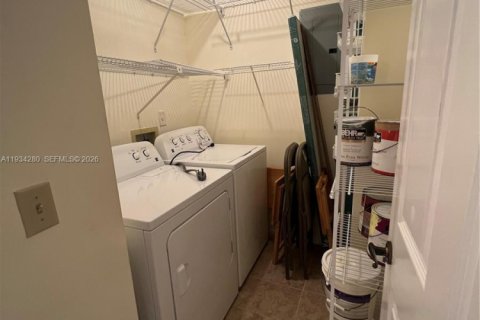 Купить кондоминиум в Санрайз, Флорида 2 спальни, 103.12м2, № 2000260 - фото 10