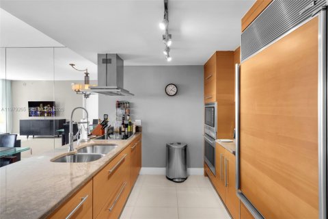 Condominio en venta en Miami, Florida, 1 dormitorio, 96.15 m2 № 2047296 - foto 8