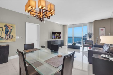 Condominio en venta en Miami, Florida, 1 dormitorio, 96.15 m2 № 2047296 - foto 11