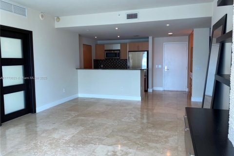 Купить кондоминиум в Майами, Флорида 2 спальни, 93.37м2, № 2021139 - фото 5