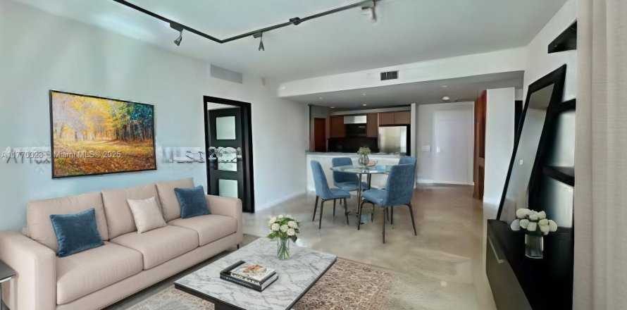 Кондоминиум с 2 спальнями в Майами, Флорида № 2021139