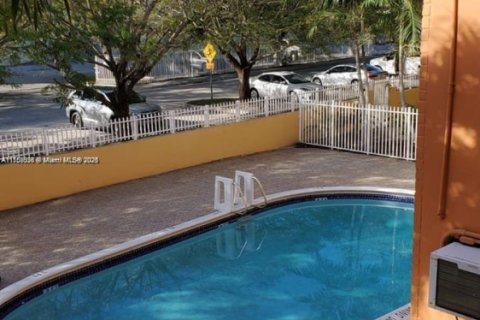 Condominio en venta en North Miami Beach, Florida, 1 dormitorio, 49.24 m2 № 1706951 - foto 5