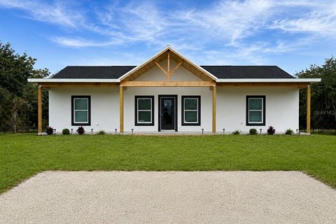 Casa en Okeechobee, Florida 3 dormitorios, 145.58 m2 № 2202252