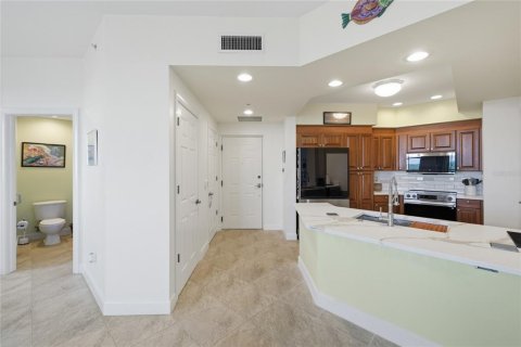 Condo in Punta Gorda, Florida, 2 bedrooms  № 2226472 - photo 23