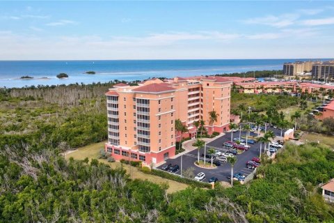 Condominio en Punta Gorda, Florida, 2 dormitorios № 2226472