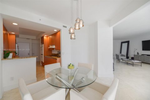 Condominio en venta en Aventura, Florida, 3 dormitorios, 252.69 m2 № 1966287 - foto 8