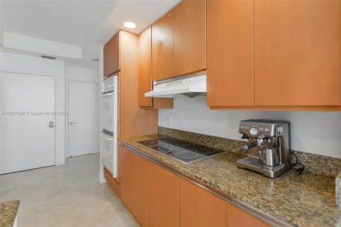 Condominio en venta en Aventura, Florida, 3 dormitorios, 252.69 m2 № 1966287 - foto 11