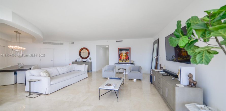 Condominio en Aventura, Florida, 3 dormitorios  № 1966287