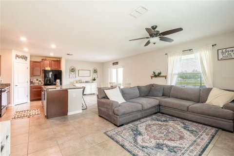House in Sun City Center, Florida 4 bedrooms, 177.81 sq.m. № 1885735 - photo 4