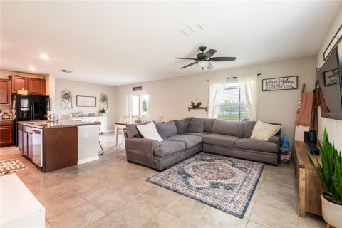 House in Sun City Center, Florida 4 bedrooms, 177.81 sq.m. № 1885735 - photo 3