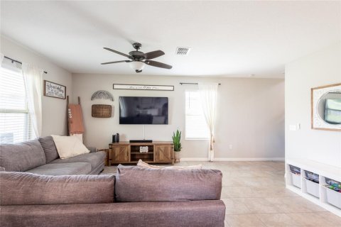 House in Sun City Center, Florida 4 bedrooms, 177.81 sq.m. № 1885735 - photo 7