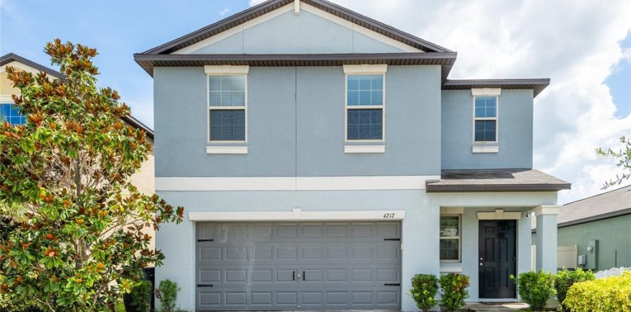 House in Sun City Center, Florida 4 bedrooms, 177.81 sq.m. № 1885735