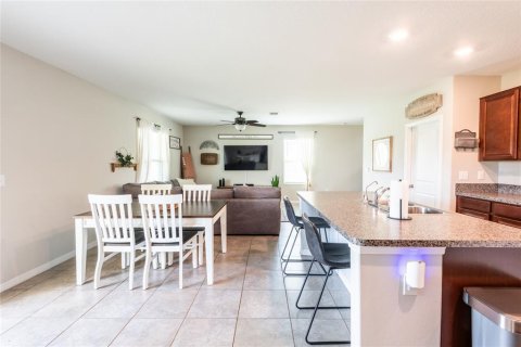 House in Sun City Center, Florida 4 bedrooms, 177.81 sq.m. № 1885735 - photo 13