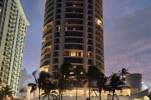 Copropriété à louer à Sunny Isles Beach, Floride: 1 chambre, 89.19 m2 № 1965487 - photo 16