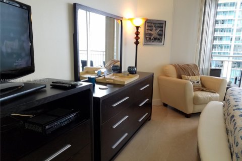 Copropriété à louer à Sunny Isles Beach, Floride: 1 chambre, 89.19 m2 № 1965487 - photo 10