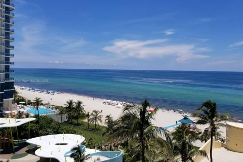 Copropriété à louer à Sunny Isles Beach, Floride: 1 chambre, 89.19 m2 № 1965487 - photo 15