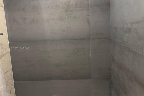 Condo in Jensen Beach, Florida, 2 bedrooms  № 1847786 - photo 15