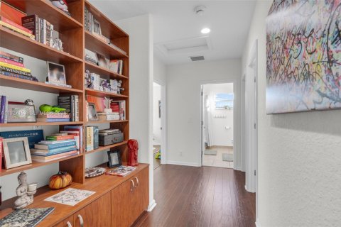 House in Delray Beach, Florida 5 bedrooms, 277.03 sq.m. № 1986193 - photo 26