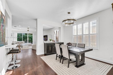 House in Delray Beach, Florida 5 bedrooms, 277.03 sq.m. № 1986193 - photo 6