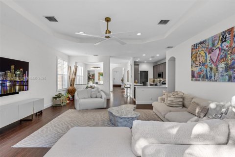 House in Delray Beach, Florida 5 bedrooms, 277.03 sq.m. № 1986193 - photo 11