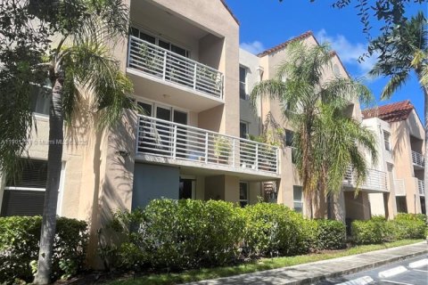 Condo in Hollywood, Florida, 2 bedrooms  № 1953285 - photo 3