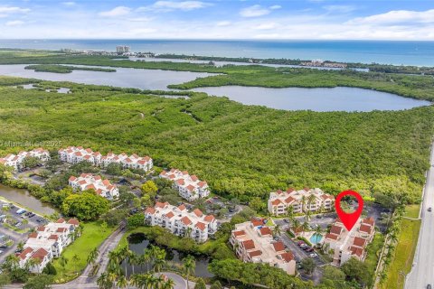 Купить кондоминиум в Холливуд, Флорида 2 спальни, 92.9м2, № 1953285 - фото 29