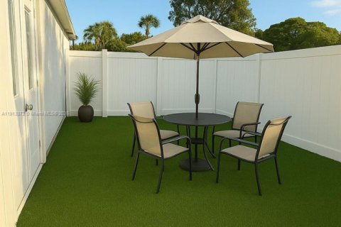 Propiedad comercial en alquiler en Tamarac, Florida, 1 dormitorio № 1969513 - foto 5