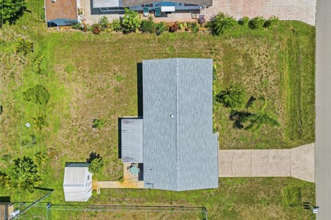 House in North Port, Florida 2 bedrooms, 80.27 sq.m. № 2167479 - photo 23