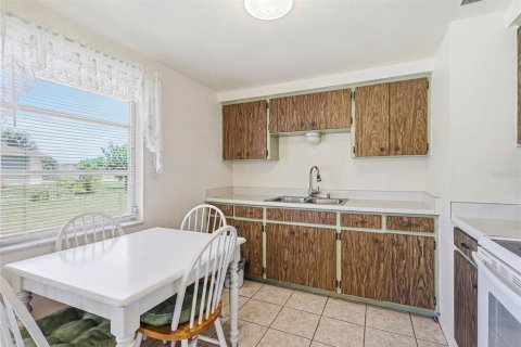 House in North Port, Florida 2 bedrooms, 80.27 sq.m. № 2167479 - photo 9