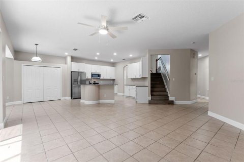 House in Orlando, Florida 5 bedrooms, 320.79 sq.m. № 1877322 - photo 7