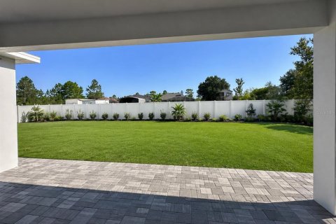House in Orlando, Florida 4 bedrooms, 235.6 sq.m. № 2345318 - photo 12