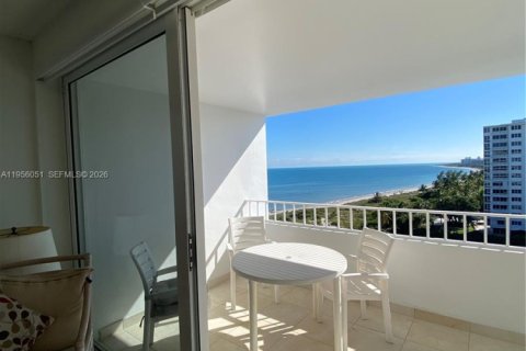 Condo in Key Biscayne, Florida, 2 bedrooms  № 2011726