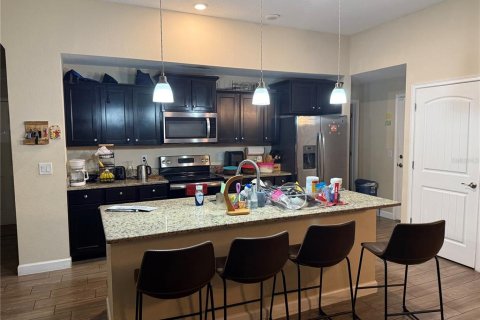 Casa en venta en Kissimmee, Florida, 4 dormitorios, 176.42 m2 № 1919802 - foto 2