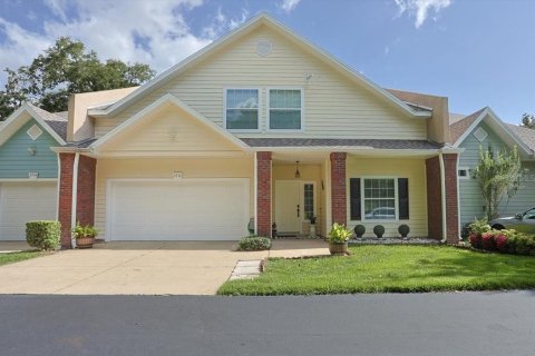 House in Gainesville, Florida 5 bedrooms, 331.66 sq.m. № 1837836 - photo 1