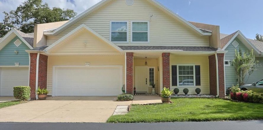 House in Gainesville, Florida 5 bedrooms, 331.66 sq.m. № 1837836