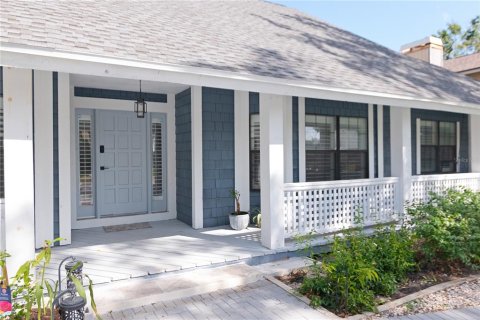 Villa ou maison à louer à Tampa, Floride: 4 chambres, 245.73 m2 № 1846833 - photo 4